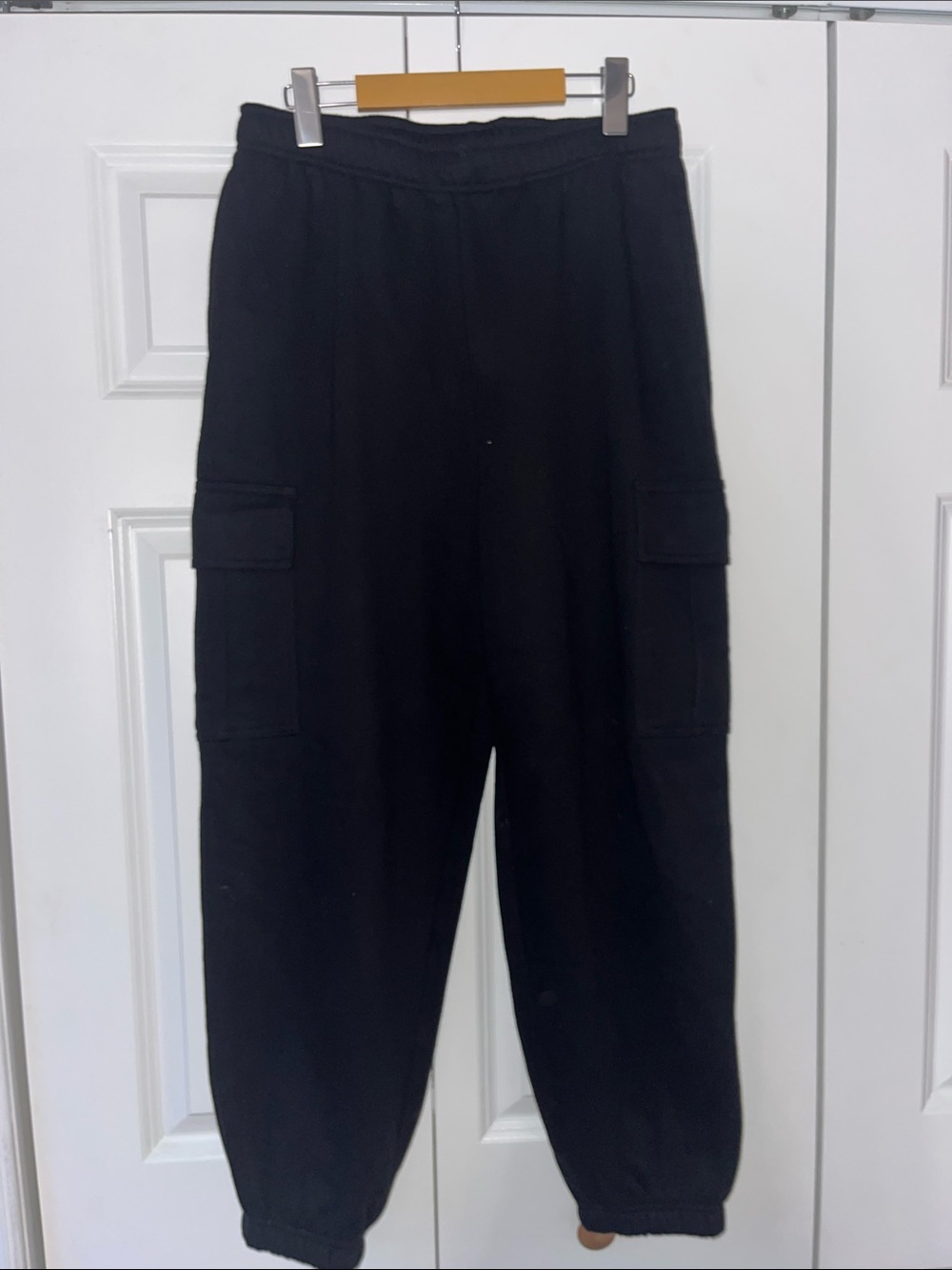 women’s Black Cargo Jogger Pants - Casual Utility Style